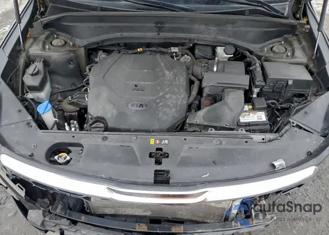 2021 Kia Telluride Ex z USA, uszkodzony, nr VIN 5XYP3DHC2MG118191